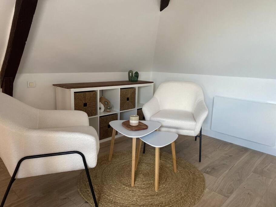 Un Petit Coin Sous Les Toits Villa Hautvillers Exteriör bild